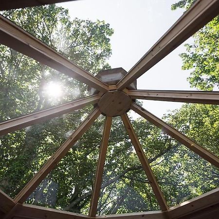 Romantic Treehouse With Hot Tub & Bbq Lodge Praze an Beeble Екстериор снимка